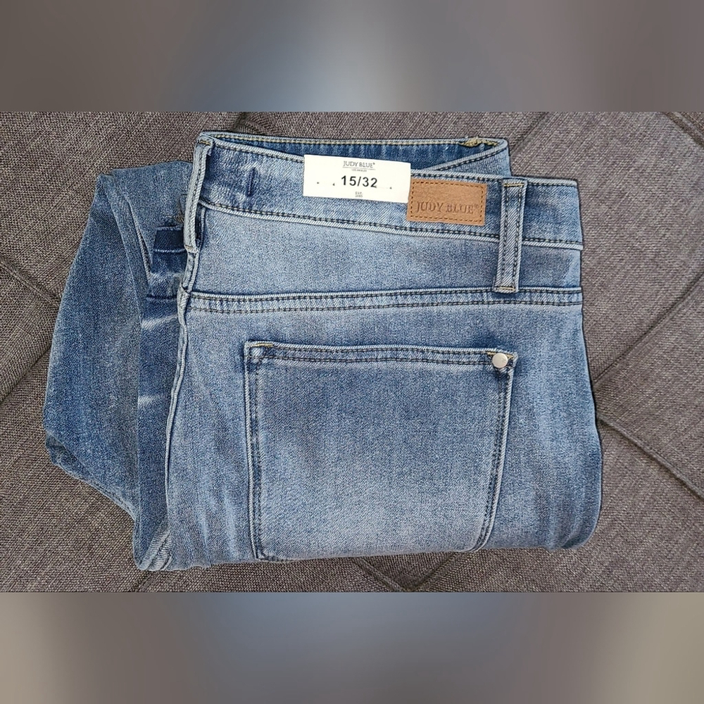 Judy Blue High Waist Boyfriend Jeans Thermadenim Undone Hem Womens size 15/32β - Picture 6 of 16